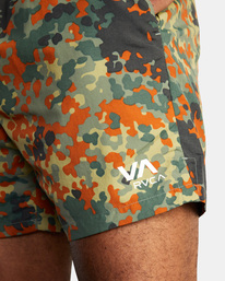 2 Outsider Packable Elastic Walkshorts 17" Beige AVYWS00147 RVCA