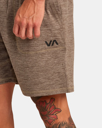 6 C-Able Elastic Walkshorts 17" Multicolor AVYWS00157 RVCA
