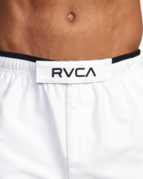 8 Grappler Elastic Walkshorts 17" White AVYWS00173 RVCA