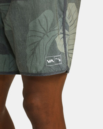 8 Hawaii Yogger Hybrid Elastic Athletic Shorts 17" Green AVYWS00189 RVCA