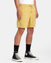 6 Escape Suiting Elastic Walkshorts 17" Yellow AVYWS00197 RVCA