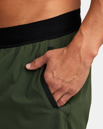 6 Yogger Plus 18" Training Shorts Brown AVYWS00234 RVCA