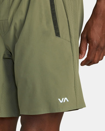 2 Yogger Plus 18" Training Shorts Beige AVYWS00234 RVCA