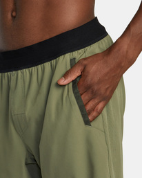 6 Yogger Plus 18" Training Shorts Beige AVYWS00234 RVCA
