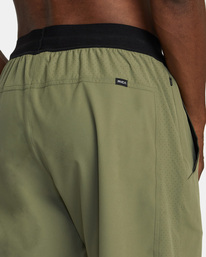 7 Yogger Plus 18" Training Shorts Beige AVYWS00234 RVCA