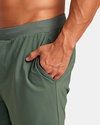 9 VA Sport Trainer Elastic Waist Shorts Green AVYWS00260 RVCA