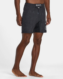 7 Ruotolo Fight Scrapper 17" - Technical Training Shorts for Men  AVYWS00292 RVCA