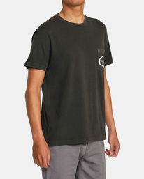 4 Hawaii Island Hex Pocket Tee Black AVYZT01157 RVCA