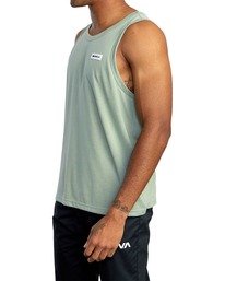 8 Icon Tank Top Green AVYZT01366 RVCA