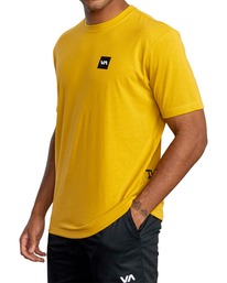 7 RVCA 2X Tee Yellow AVYZT01368 RVCA