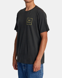 3 Motors Tee Black AVYZT01660 RVCA