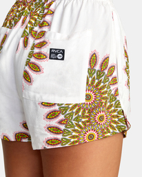 2 Serotonin - Elastische Shorts für Frauen Weiss D3WKRBRVS2 RVCA