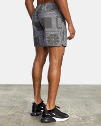 5 VA Sport | Yogger Hybrid Athletic Shorts 17" Black D4WKMERVS2 RVCA
