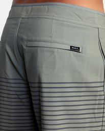 7 Curren Boardshorts 18" Green M1031RCT RVCA