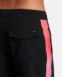 6 Apex Boardshorts 18" Black M1042RLT RVCA