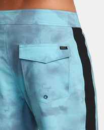 7 Apex Boardshorts 18" Blue M1042RLT RVCA