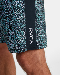 3 Apex Boardshorts 18" Brown M1042RLT RVCA