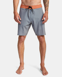 1 Apex Boardshorts 18" Green M1042RLT RVCA