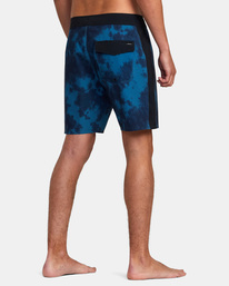 5 Apex Boardshorts 18" Blue M1042RLT RVCA