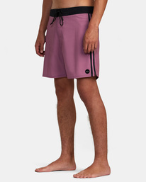 4 Restless Boardshorts 17" Purple M10625RT RVCA