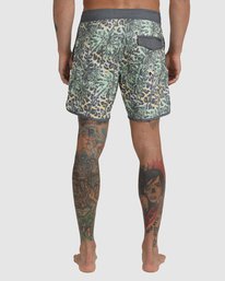 2 Freeport Boardshorts 16" Green M1072RFT RVCA