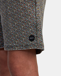 3 Escape Print Elastic Walkshorts 17” Black M2011REP RVCA