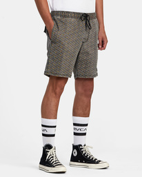 6 Escape Print Elastic Walkshorts 17” Black M2011REP RVCA