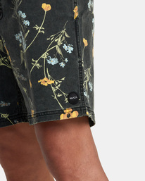 7 Escape Print Elastic Waist Walkshorts 17” Blue M2011REP RVCA