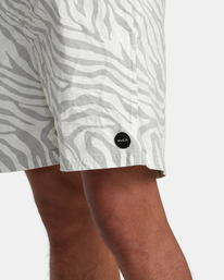2 Escape Print Elastic Waist Walkshorts 17” White M2011REP RVCA