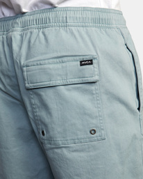 7 Escape Elastic Walkshorts 17” Blue M2073REE RVCA