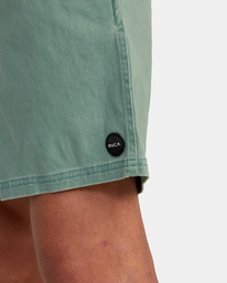 3 Escape Elastic Walkshorts 17” Blue M2073REE RVCA