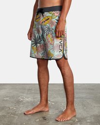 4 Eastern Boardshorts 20" Green MA117EAS RVCA