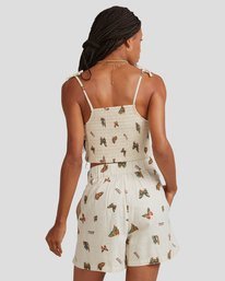 4 Mel G Flutter Pops Short White UVJNS00102 RVCA