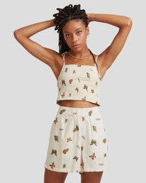 2 Mel G Flutter Pops Short White UVJNS00102 RVCA