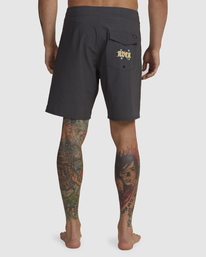 1 Too High Boardshorts Black UVYBS00128 RVCA