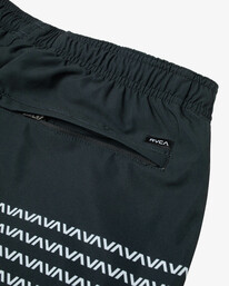 9 YOGGER STRETCH ELASTIC SHORTS 17" Black V201TRYS RVCA