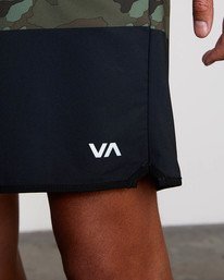 6 Yogger Stretch Elastic Waist Shorts 17" Black V201TRYS RVCA