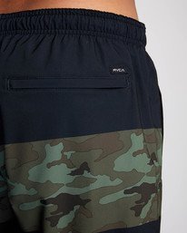 8 Yogger Stretch Elastic Waist Shorts 17" Black V201TRYS RVCA