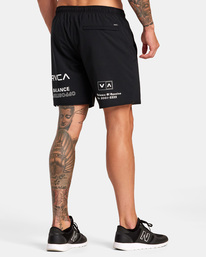 6 Yogger Stretch Elastic Waist Shorts 17" Black V201TRYS RVCA