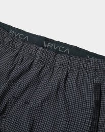 12 Yogger Stretch Elastic Waist Shorts 17" Black V201TRYS RVCA
