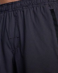 15 Yogger Stretch Elastic Waist Shorts 17" Black V201TRYS RVCA