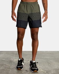 2 Yogger Stretch Elastic Waist Shorts 17" Black V201TRYS RVCA