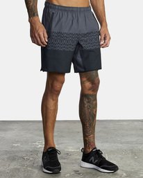 8 Yogger Stretch Elastic Waist Shorts 17" Black V201TRYS RVCA