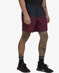 4 Yogger Stretch Elastic Waist Shorts 17" Red V201TRYS RVCA