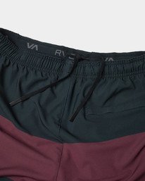 13 Yogger Stretch Elastic Waist Shorts 17" Red V201TRYS RVCA