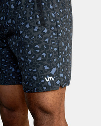 4 Yogger Stretch Elastic Waist Shorts 17" Grey V201TRYS RVCA
