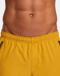 3 Yogger Stretch Elastic Waist Shorts 17" Yellow V201TRYS RVCA