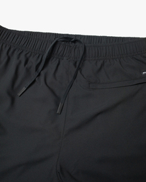 12 YOGGER IV ELASTIC SHORTS 17" Black V2091YGR RVCA