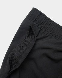 15 YOGGER IV ATHLETIC SHORTS 17" Black V2091YGR RVCA