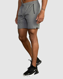 7 Yogger IV Elastic Waist Shorts 17" Black V2091YGR RVCA